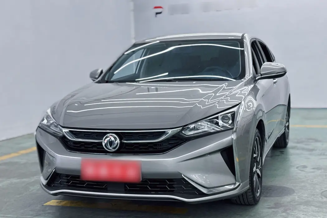 Dongfeng Fengshen Yixuan 2020 230T Automatic Dazzling Version