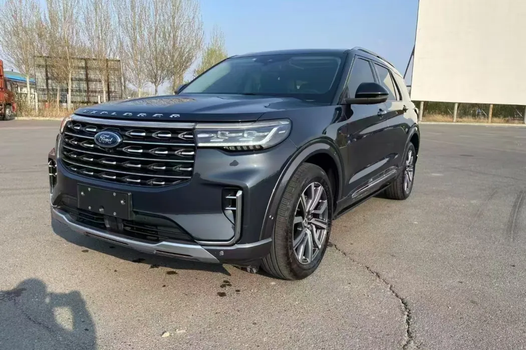 Ford Explorer 2023 EcoBoost 285 four-wheel drive titanium version 7-seater