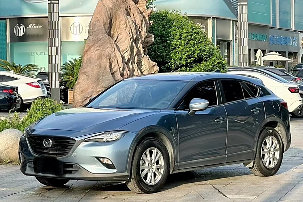 Mazda CX-4 2018 2.0L Automatic 2WD Blue Sky Vibrant Edition State VI