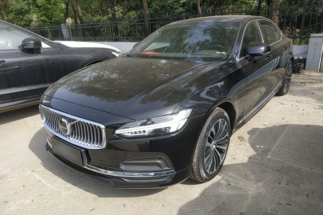 Volvo S90 2024 B5 Intelligent Luxury Edition