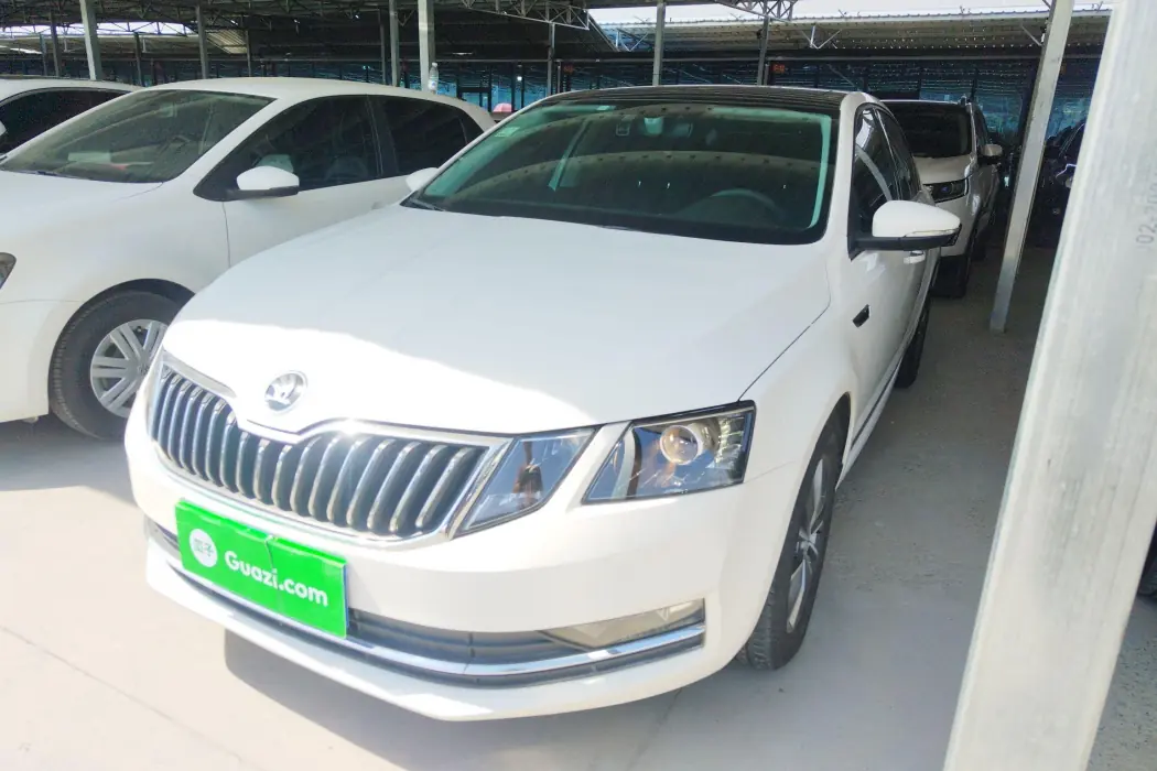 Skoda Octavia 2020 Model ZI230 DSG Smart Travel Deluxe Edition