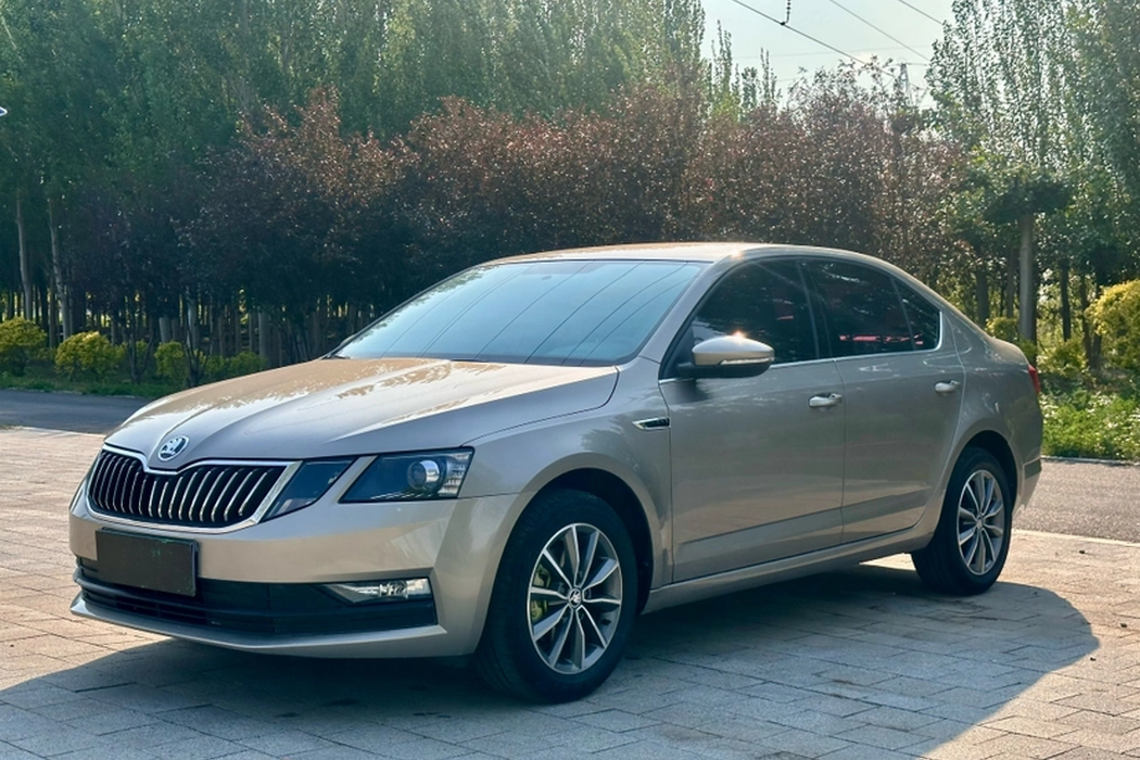Skoda Octavia 2019 model ZI230 DSG Smart Travel Comfort Edition Country VI