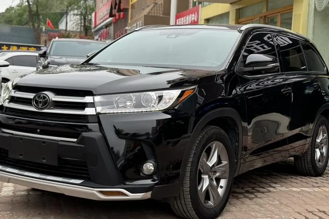 Toyota Highlander 2018 2.0T four-wheel drive Deluxe Edition 7-seater Country VI