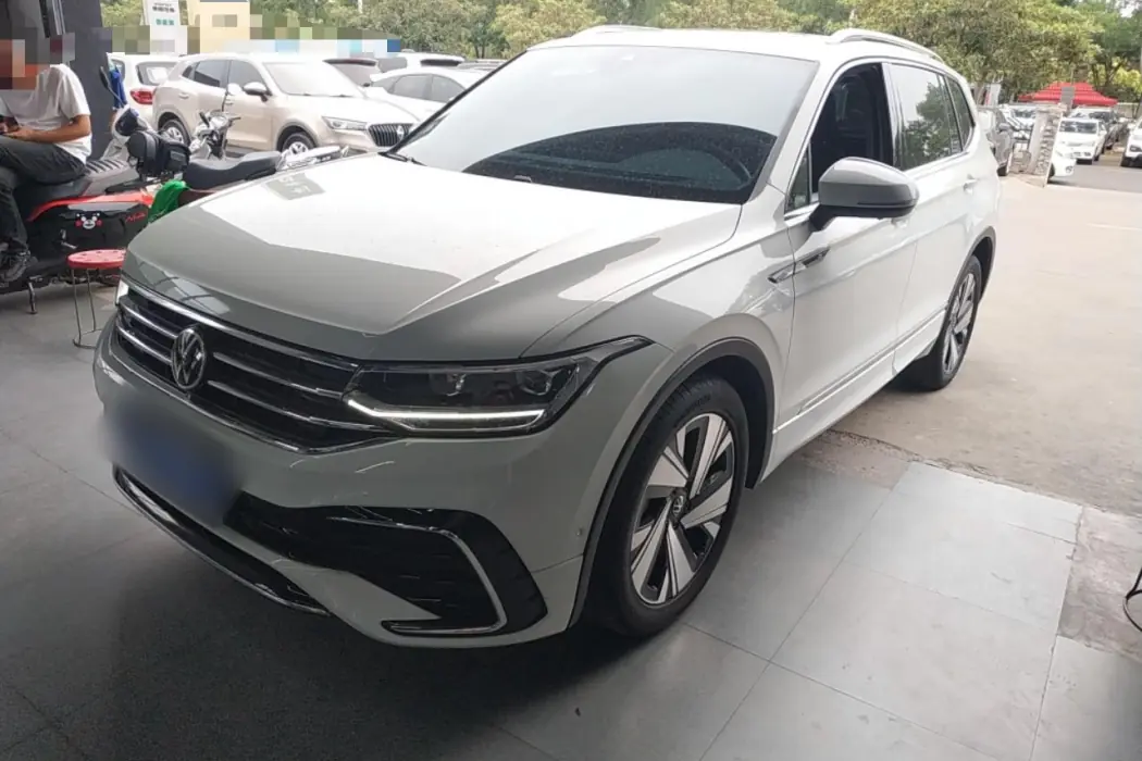 Volkswagen Tiguan L 2023 facelift 330TSI automatic two-wheel drive R-Line Premium edition