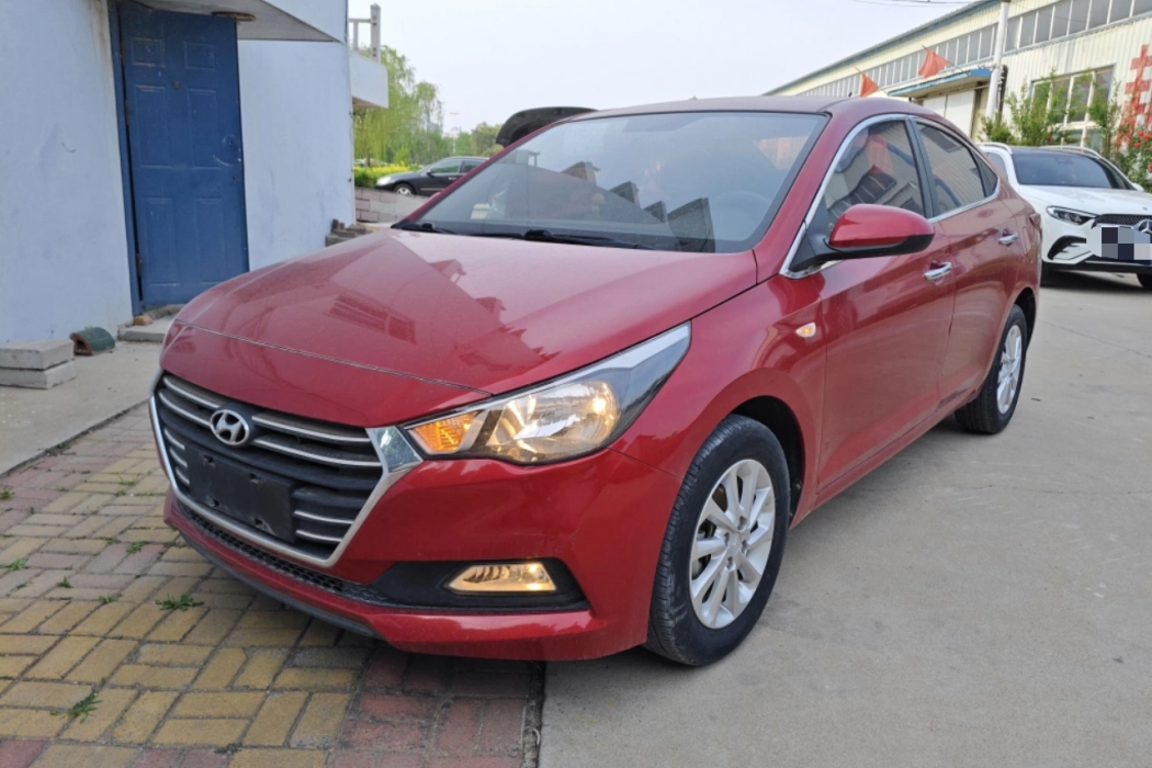 Hyundai accepts 2016 1.4L manual cool version GLS