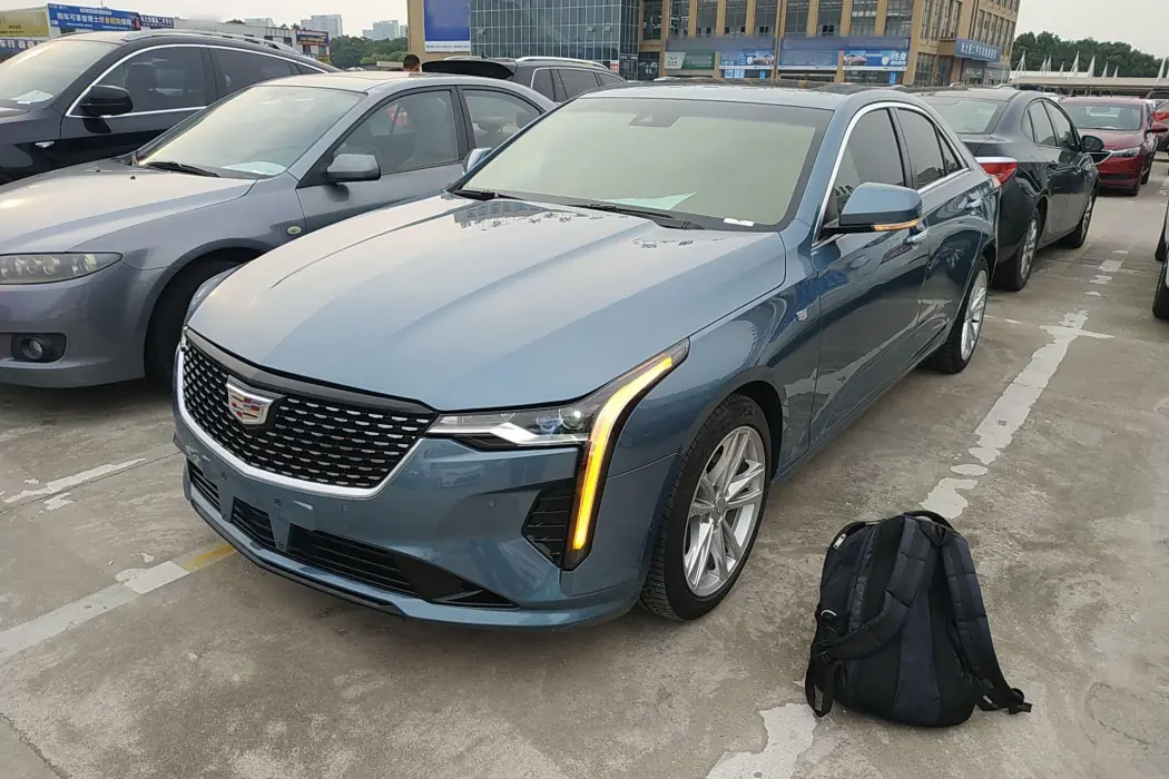 Cadillac CT4 2023 25T Style
