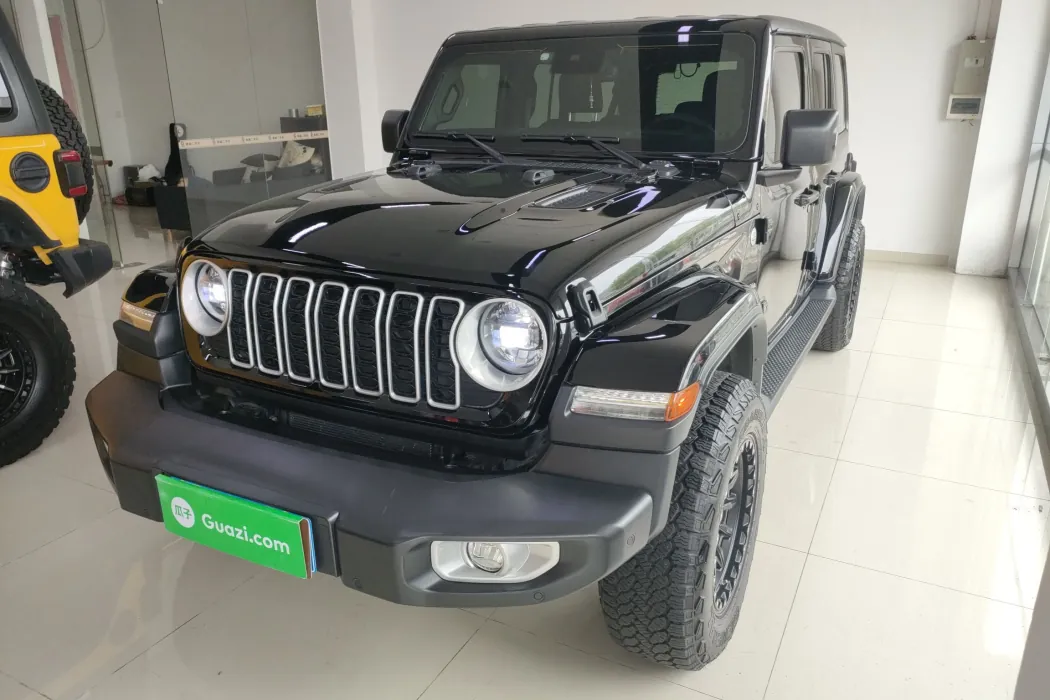 Jeep Wrangler 2024 2.0T Sahara four-door version