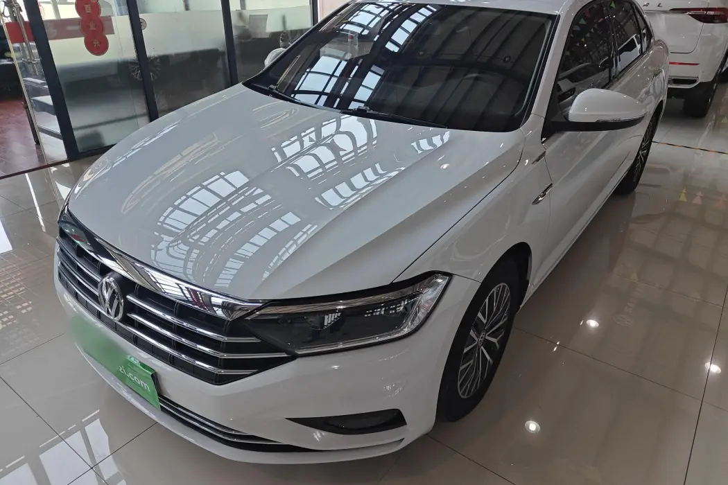 Volkswagen Sagitar 2020 200TSI DSG Comfort Country VI