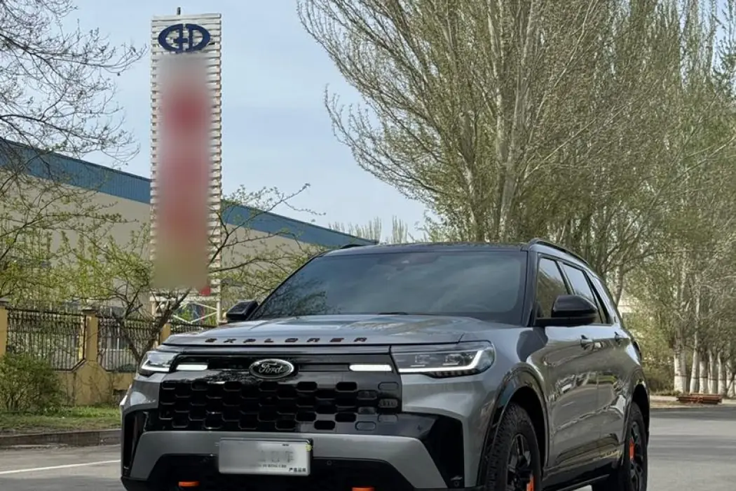 Ford Explorer 2023 EcoBoost 285 Kunlun Peak Edition 6-seater