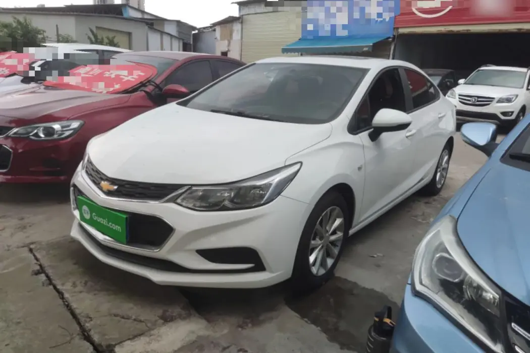 Chevrolet Cruze 2018 320 Automatic Pioneer Sunroof Version
