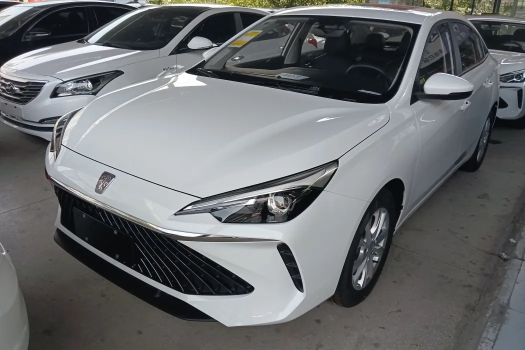 RW i5 2023 1.5L CVT Luxury Edition
