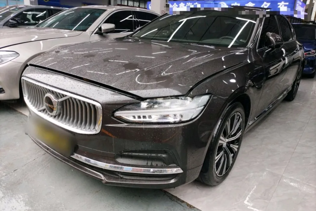 Volvo S90 2022 B5 Intelligent Luxury Edition