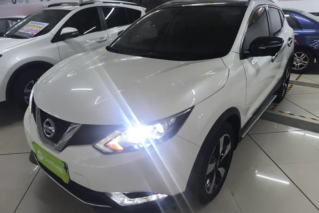 Nissan Qashqai 2017 2.0L CVT Smart Edition Country V