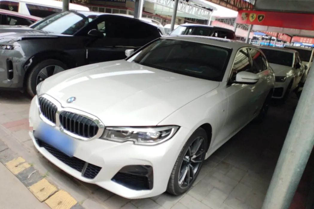 BMW 3 Series 2022 Modified 325Li M Sport Package
