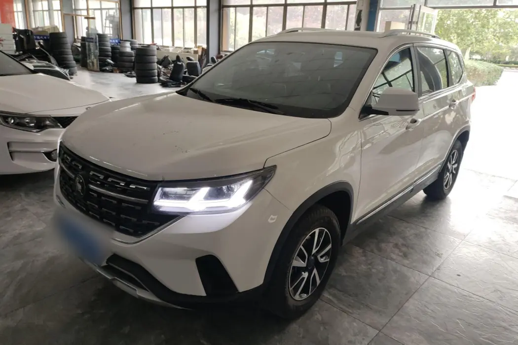 Dongfeng Fengxing Fengxing T5 2022 Shengshi 1.5T automatic dream-by-dream version Five-seater