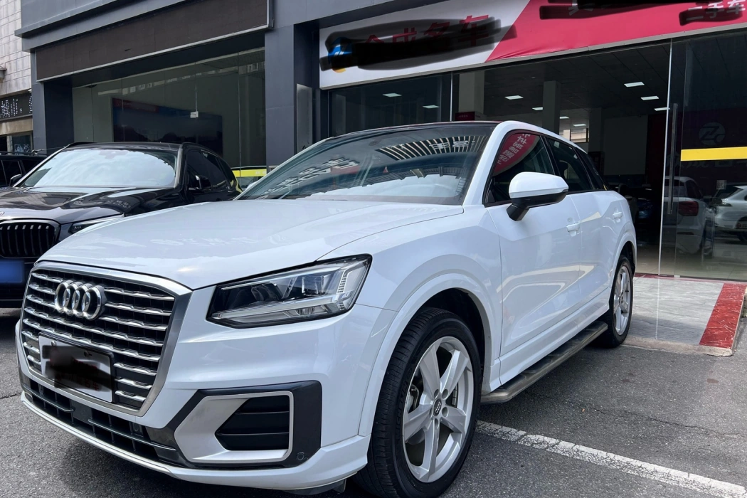 Audi Q2L 2018 model 35 TFSI fashion and elegant country VI
