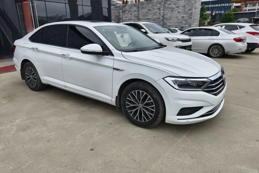 Volkswagen Sagitar 2020 280TSI DSG Comfort Country VI