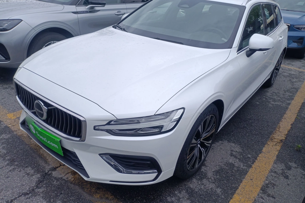 Volvo V60 2024 B5 Zhiyuan Deluxe Edition