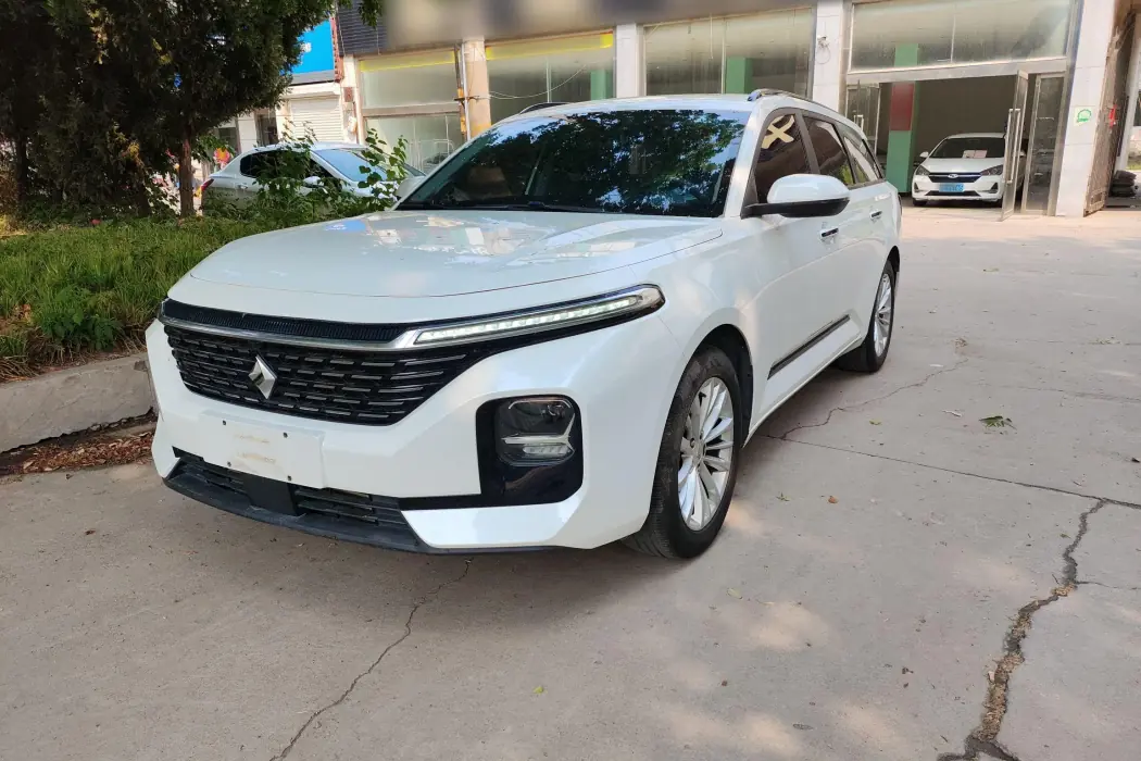 Baojun RC-5 2020 RC-5w 1.5T CVT Zhiyao Luxury