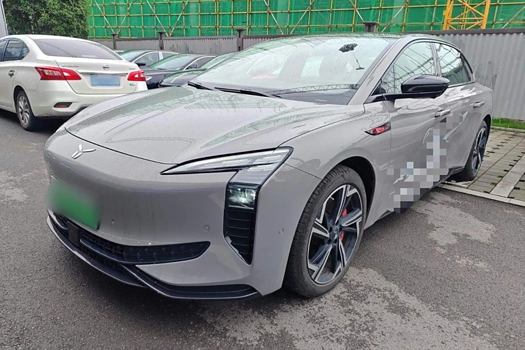 Hongqi EH7 2024 model 760 Pro+ four-wheel drive version