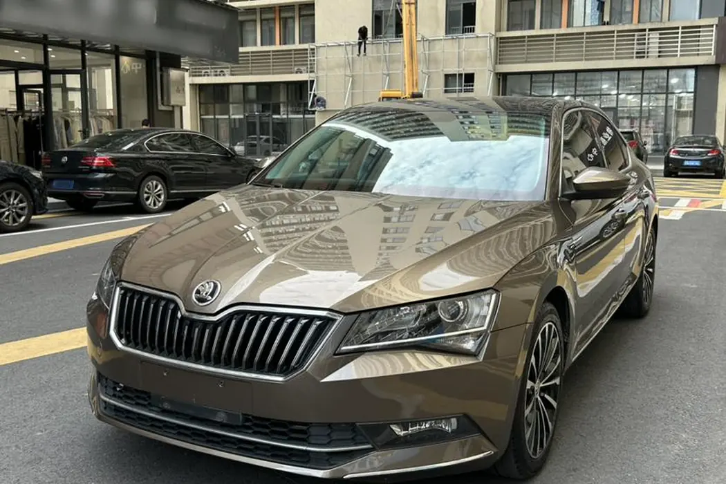 Skoda Supai 2018 model ZI280 DSG Comfort Edition Country V