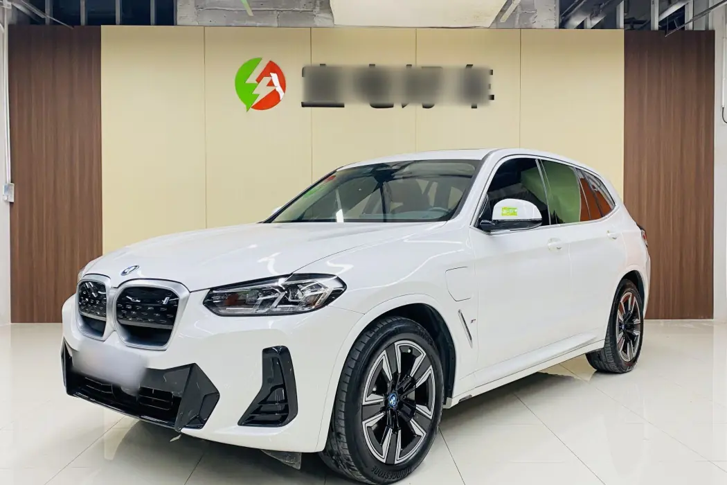 BMW iX3 2023 Leader