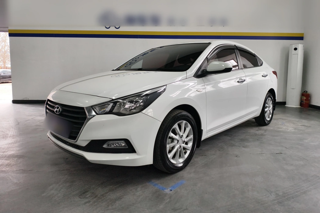 Hyundai accepts 2016 1.4L manual cool version GLS