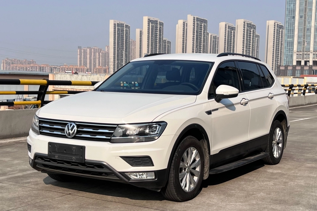 Volkswagen Tiguan L 2018 330TSI automatic two-wheel drive fashion version