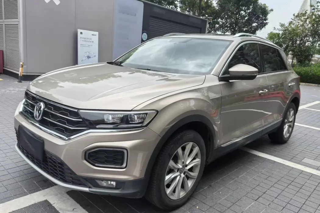 Volkswagen T-ROC exploring Song 2018 230TSI DSG two-wheel drive enterprising country VI