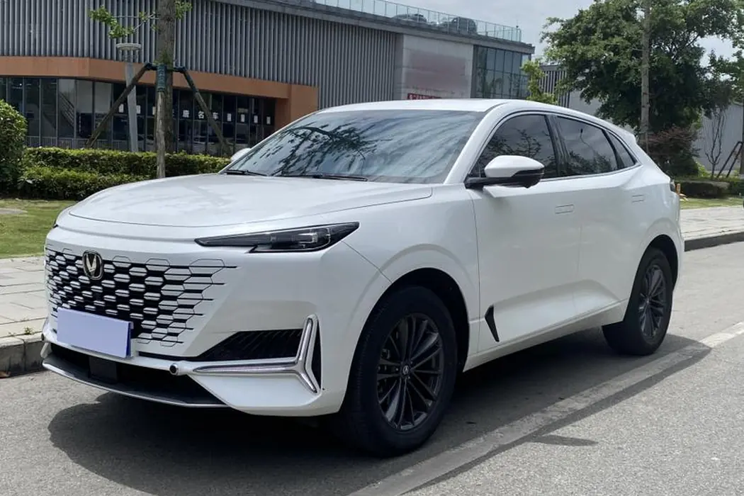 Changan UNI-K 2024 2.0T two-wheel drive Yueshang type