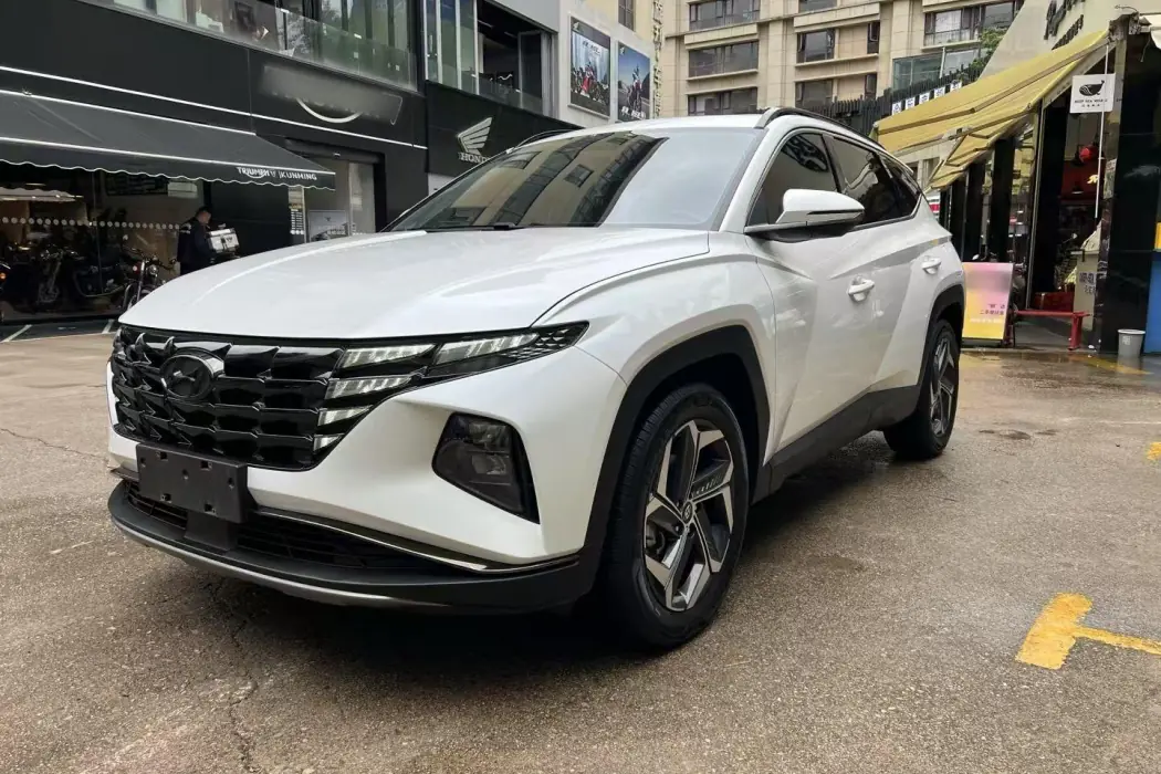 Hyundai 2023 Tucson L 1.5T automatic two-wheel drive DLX Deluxe Edition