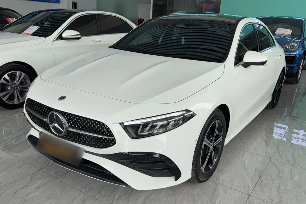 Mercedes-Benz A-class 2023 A 200 L fashion type