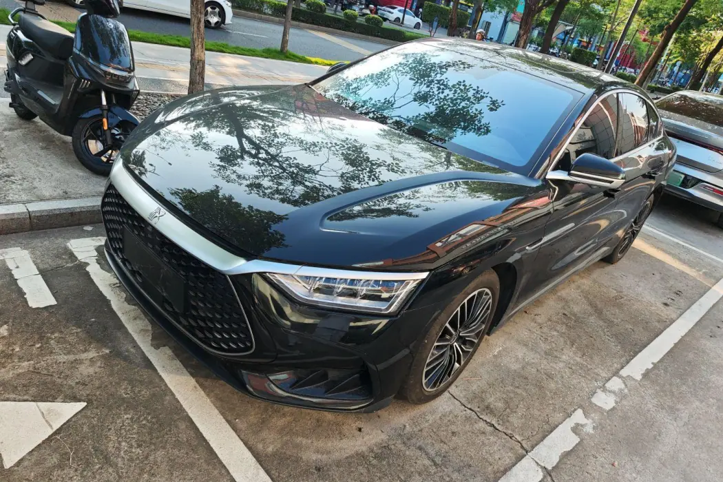 BYD Han 2023 DM-i Champion Edition 121KM Premium Type