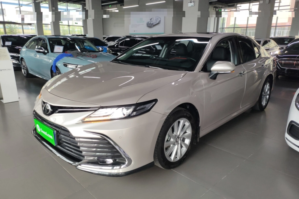 Toyota Camry 2021 2.0G Deluxe Edition