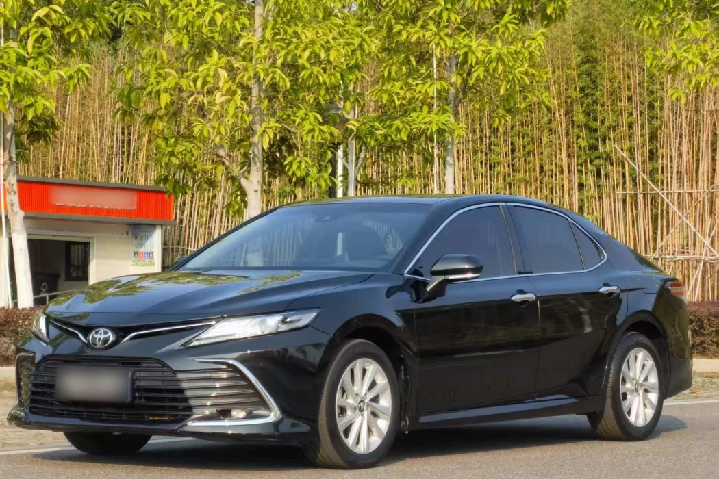 Toyota Camry 2021 2.0G Deluxe Edition
