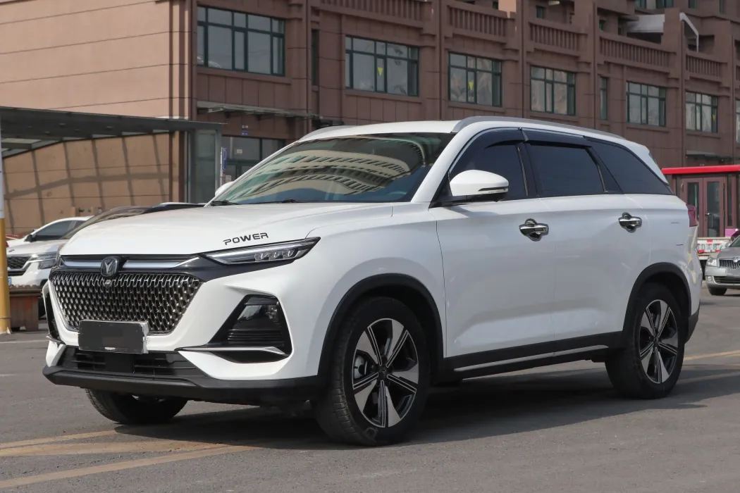 Changan X7 PLUS 2024 model 1.5T automatic smart enjoyment type 5 seats
