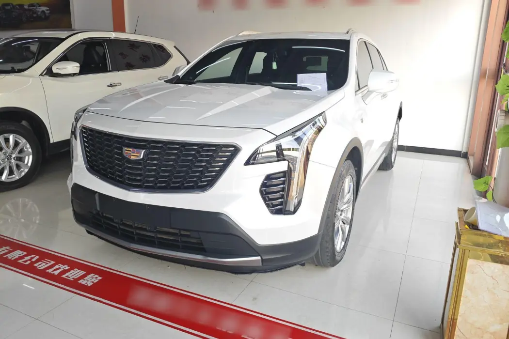 Cadillac XT4 2022 28T two-wheel drive luxury