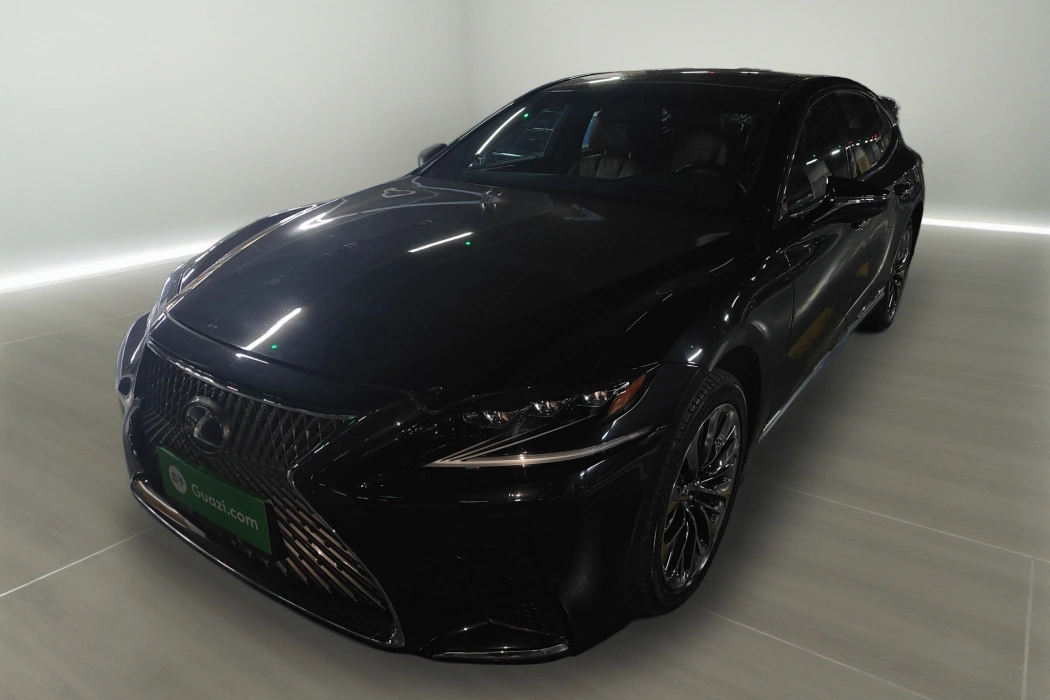 Lexus LS 2018 500h Executive Edition State V