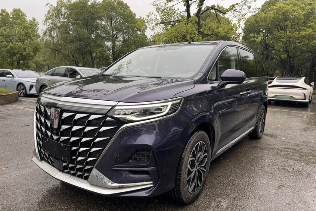 Roewe iMAX8 New Energy 2022 First Class Platinum Edition