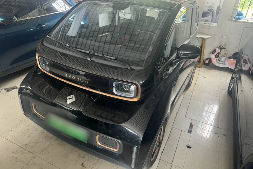 Baojun E300 2020 Plus Star Smart Edition