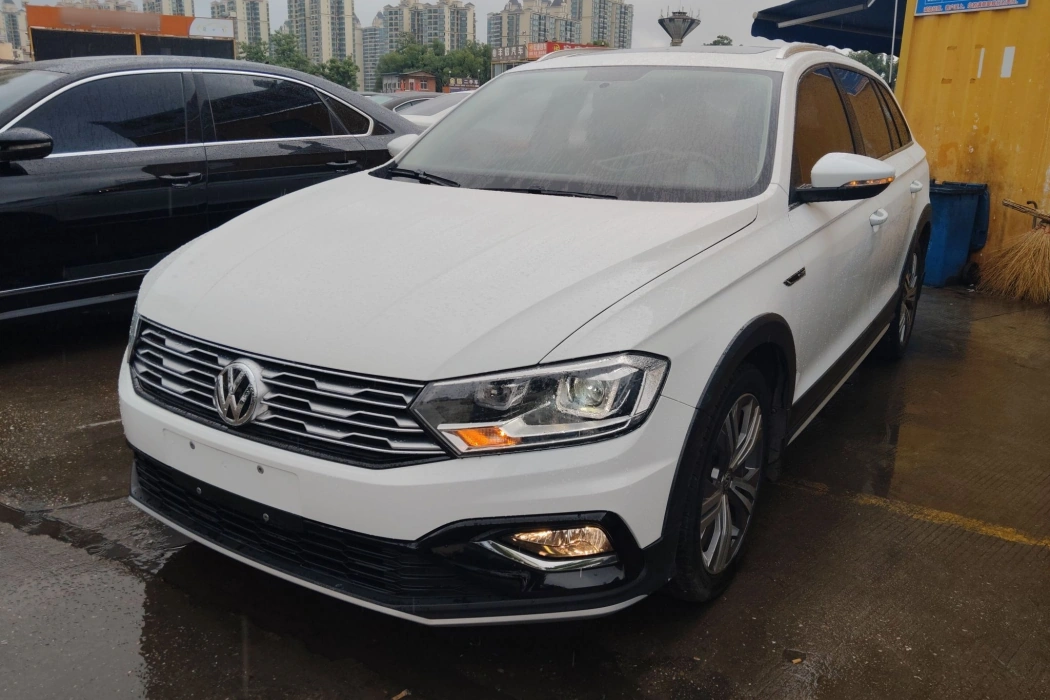 Volkswagen C-TREK Weiling 2018 1.5L automatic Comfort Type