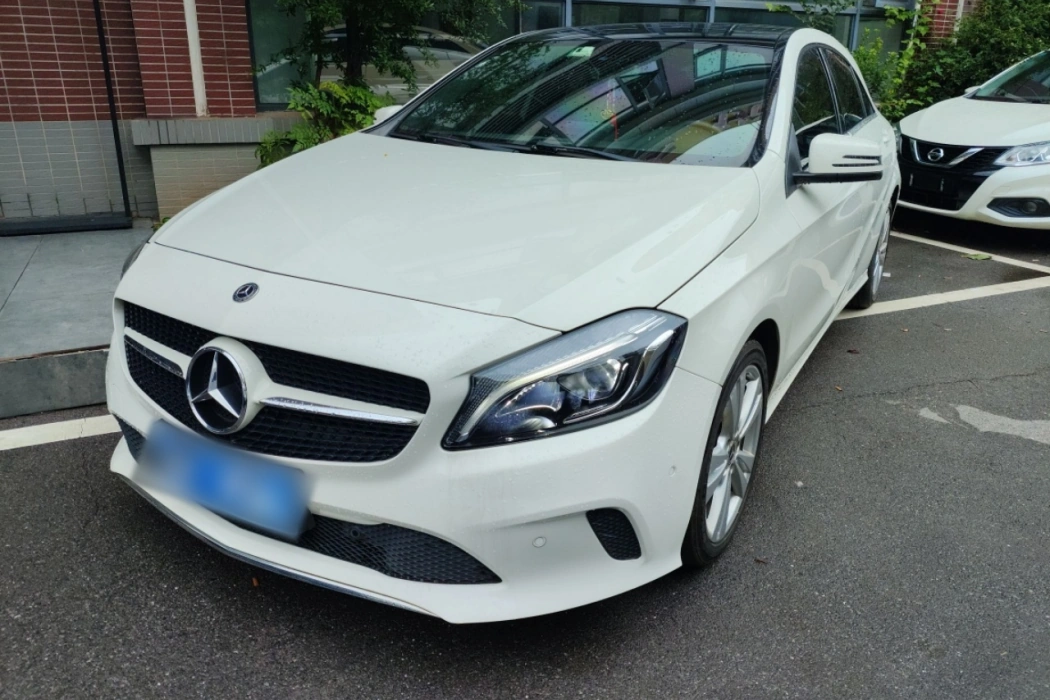 Mercedes-Benz A-Class (Import) 2018 A 200 Dynamic