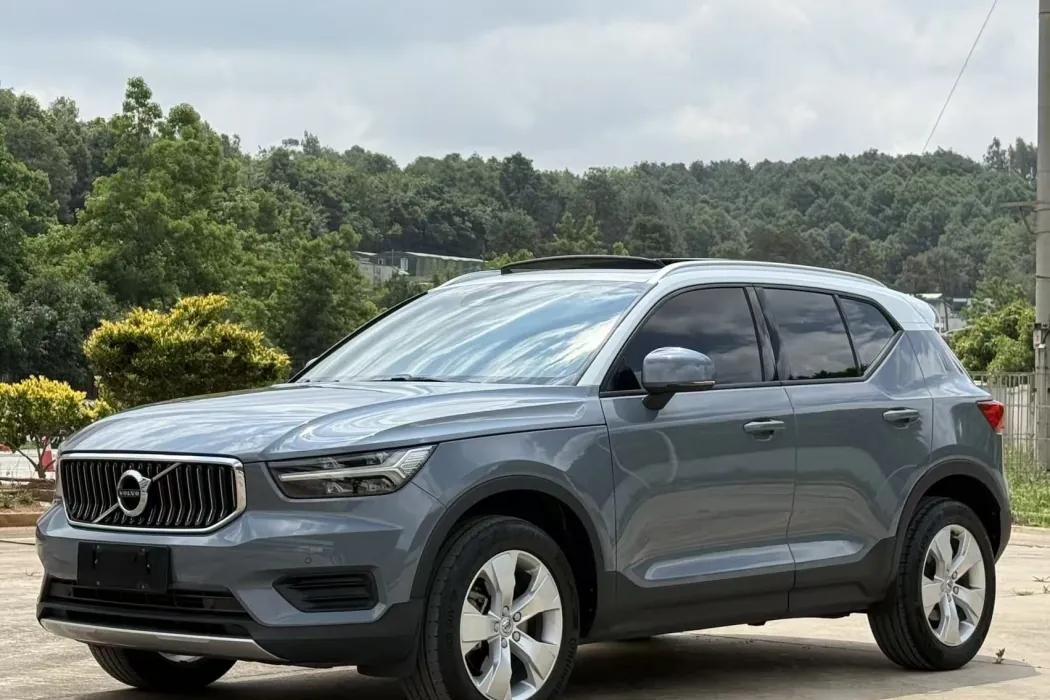 Volvo XC40 2021 T4 4WD Smart Style