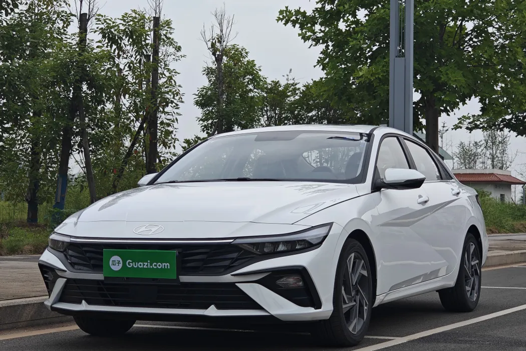 Hyundai Elantra 2023 1.5L CVT GLX Elite Edition