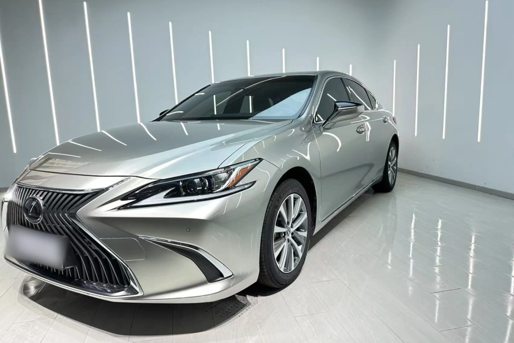 Lexus ES 2020 Model 200 Excellent Edition