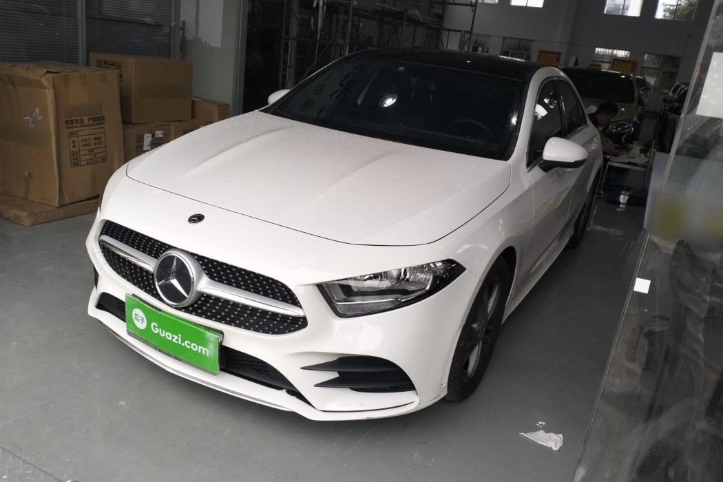 Mercedes-Benz A-class 2022 A 180 L sports sedan