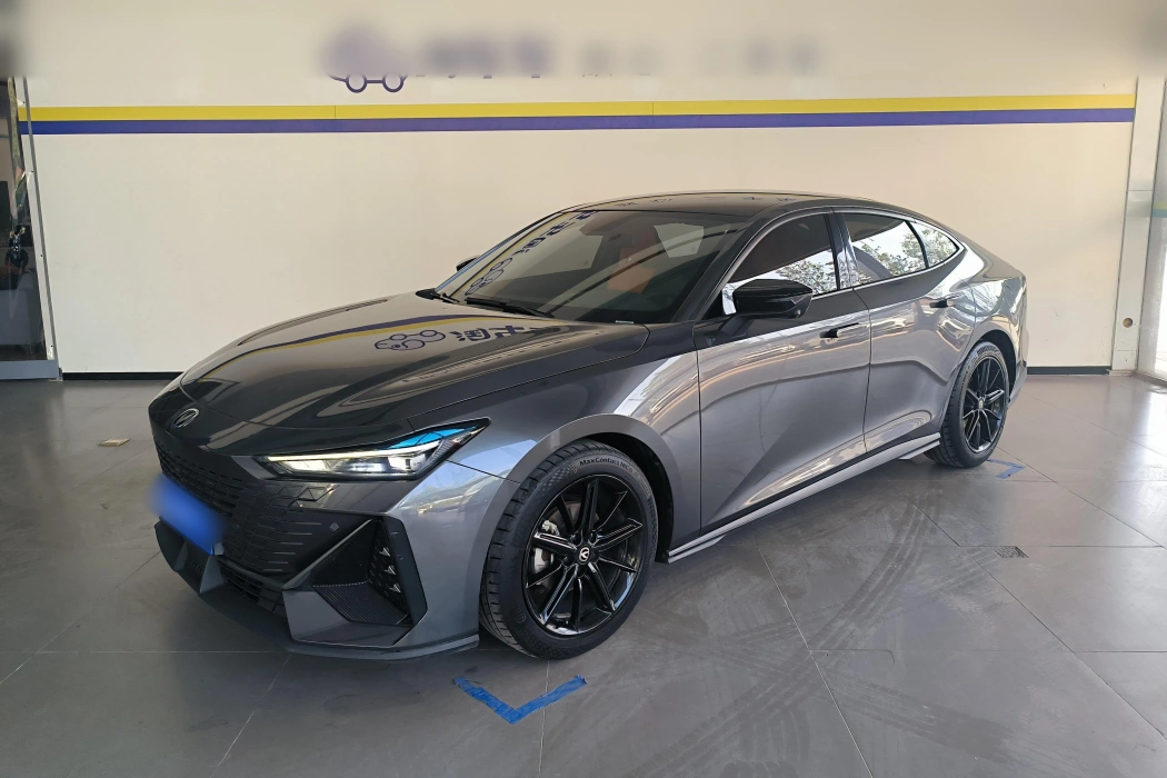 Chang'an UNI-V 2022 1.5T Premium