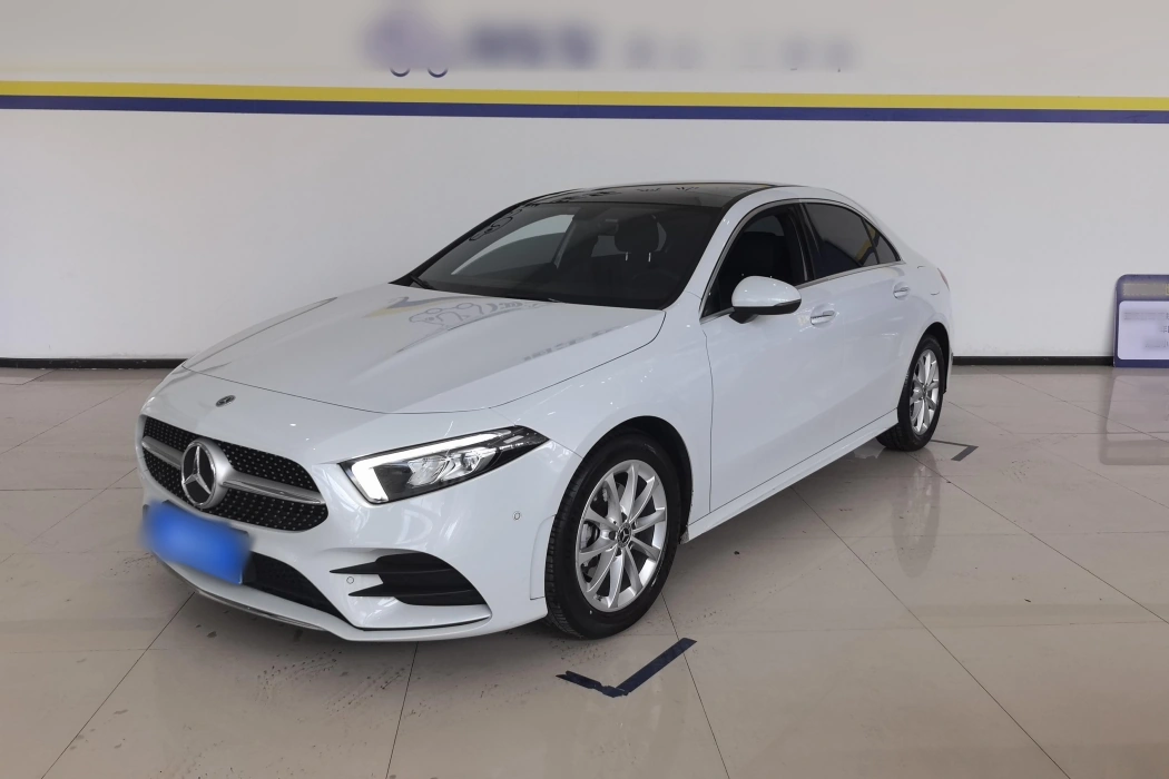Mercedes-Benz A-class 2021 A 200 L sports sedan fashion type