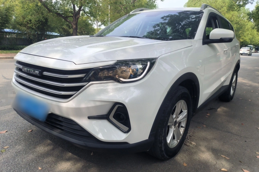 Jietu X70M 2021 1.5T DCT Luxury Partner Type 7 seats