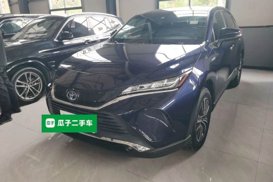 Toyota Lingfang HARRIER 2022 dual-engine 2.5L CVT two-wheel drive deluxe edition
